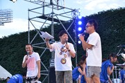 「LIGHT UP NIPPON どっかん祭」のMCを務めた千鳥と宮川大輔（右）。