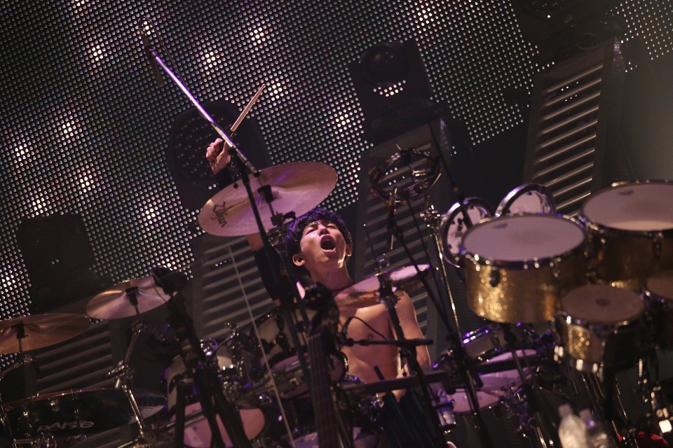今年1月に神奈川・横浜アリーナで開催された「0 CHOIR TOUR 2014-2015 KING'S PARADE at YOKOHAMA ARENA」の様子。（写真提供：SME Records）