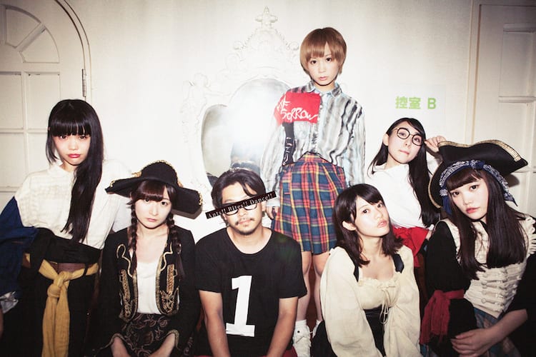 Bishニューシングル Otnk Mv公開 6人が海を舞台に大冒険 音楽ナタリー