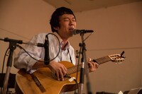 あだち麗三郎（撮影：山川哲矢、小田部伶）