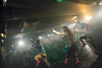 本日8月15日に東京・TSUTAYA O-nestで行われたBiSHのワンマンライブ「FLASH BACK ZOMBiES TOUR AGAiN」の様子。（写真提供：株式会社WACK）