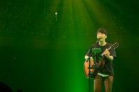 星野源「星野源のひとりエッジ in 武道館」8月13日の東京・日本武道館公演の様子。（撮影：岸田哲平）