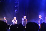 「SHU-I LIVE TOUR 2015『I-DREAM』」原宿クエストホール公演の様子。（写真提供：ビクターエンタテインメント）