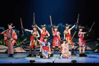 「HKT48 指原莉乃座長公演」の様子。(c)AKS