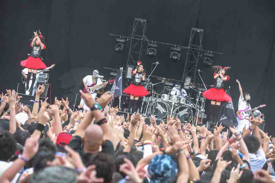 「SUMMER SONIC 2015」大阪公演の様子。（Photo by Taku Fujii）