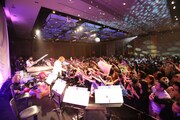 「EVENING with YOSHIKI in Tokyo Japan 2015」8月14日公演の様子。（写真提供：ジャパンミュージックエージェンシー）