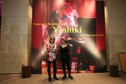 「EVENING with YOSHIKI in Tokyo Japan 2015」8月15日公演に出演したYOSHIKIとTERU。（写真提供：ジャパンミュージックエージェンシー）
