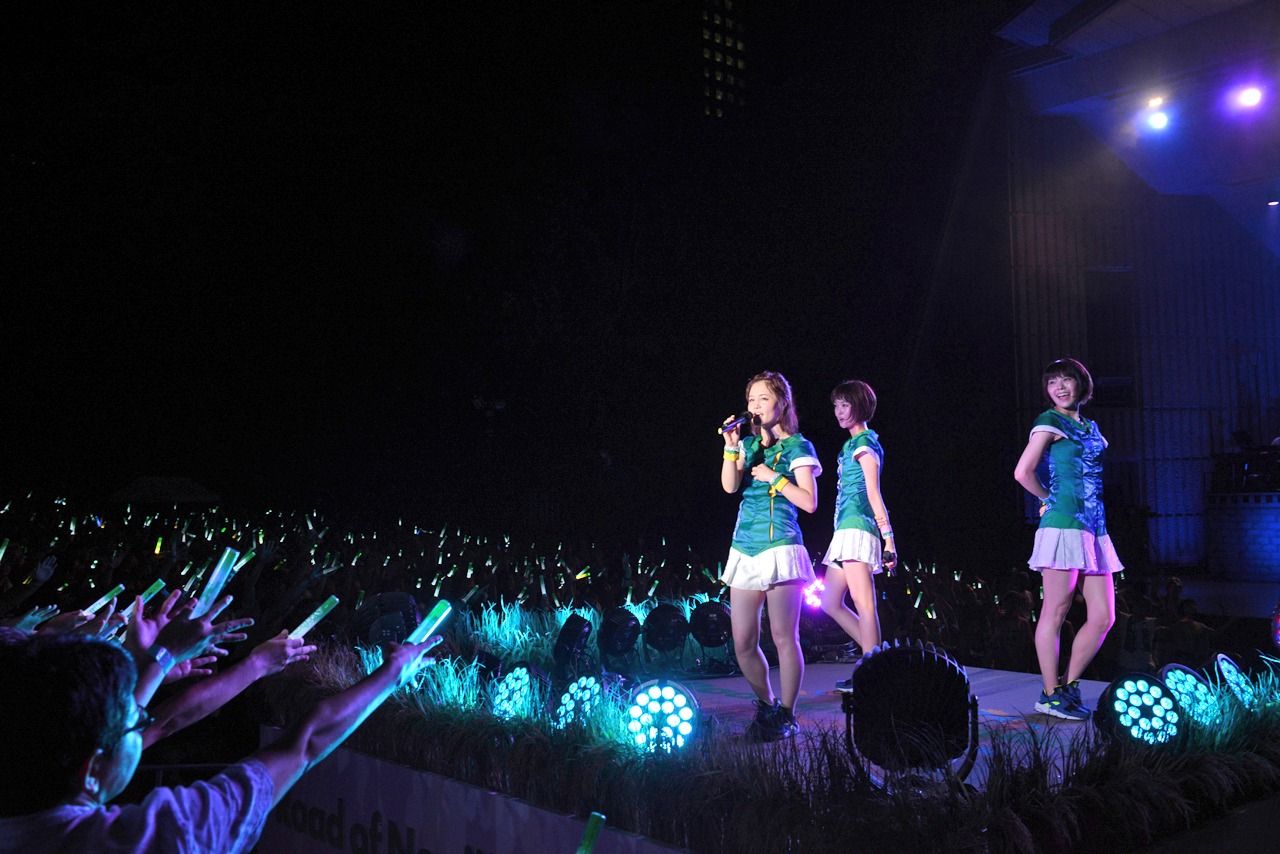 「Negicco at 日比谷野外音楽堂 Road of Negiiiiii ～Negicco One Man Show～ 2015 Summer」の様子。