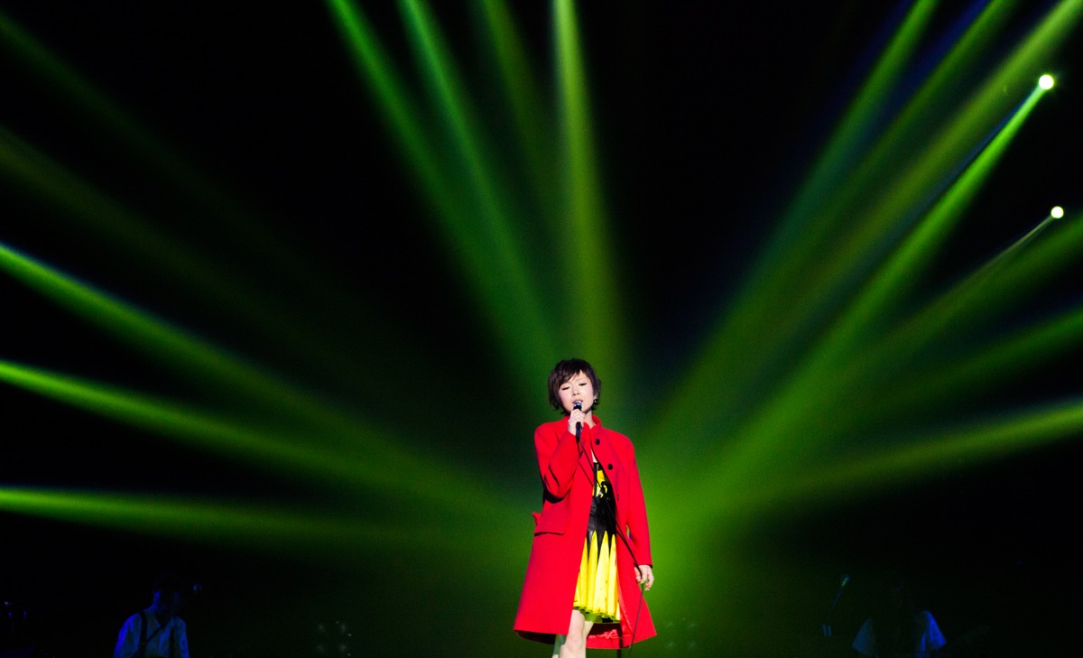 台湾・台北南港展覧館で行われた「椎名林檎 (生)林檎博'15 -垂涎三尺-」の様子。 （撮影：荒井俊哉）