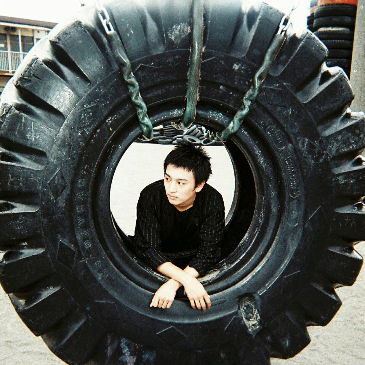 二世というフィルターを通さずに聴いてほしい The SALOVERSと