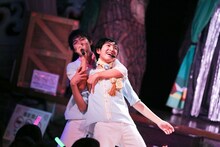 佐野勇斗と吉田仁人。（撮影：笹森健一）(c)2015 SANRIO CO., LTD.