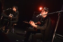 武藤昭平 with ウエノコウジ（Photo by AZUSA TAKADA）