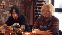 「Dragon Ash's Bowline Party」に出演するAIR SWELLのhamaken（G, Vo / 右）とhiromitsu（B, Cho / 左）。