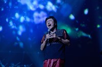 サザンオールスターズ「おいしい葡萄の旅」東京・日本武道館公演の様子。（撮影：岸田哲平）