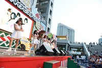 GALETTeによるライブの様子。