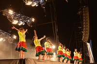 私立恵比寿中学「エビ中 夏のファミリー遠足 略してファミえん in 長岡2015」の様子。