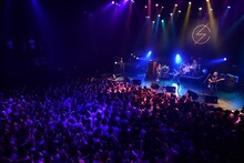 「SCANDAL MANIA LIMITED LIVE 2015『Q』」の様子。 （写真提供：EPICレコードジャパン）