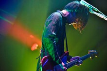 kazuhiro momo（Vo, G / geek sleep sheep）撮影：河本悠貴）