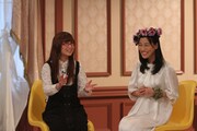 奥華子(左)と高城れに(右)によるトークの様子。(写真提供:音組)