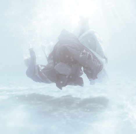 SEKAI NO OWARI「SOS / プレゼント」通常盤ジャケット