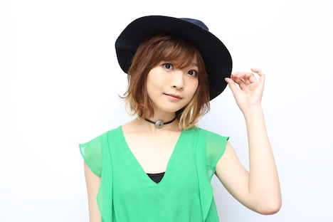 音楽ナタリーPower PushではMay'nのベストアルバム「POWERS OF VOICE」発売を記念した特集ページを公開中。