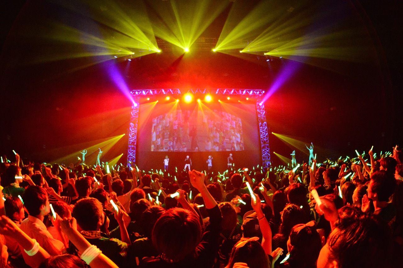 GReeeeN「GReeeeN TOUR 2015！『9周年だよ！10周年目前ツアー！～9SJ～』」東京・Zepp Tokyo公演の様子。（写真提供：ユニバーサルミュージック）
