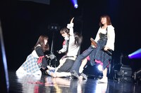 「TOKYO BiSH SHiNE」の様子。