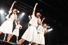 アイドルネッサンスによるライブの様子。