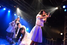アイドルネッサンスによるライブの様子。