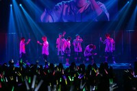 超特急（撮影：米山三郎［SignaL］）