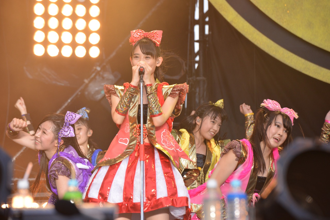 チームしゃちほこ「しゃちサマ2015」の様子。