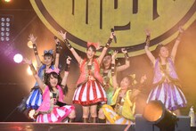 チームしゃちほこ「しゃちサマ2015」の様子。