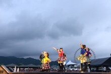 チームしゃちほこ「しゃちサマ2015」の様子。