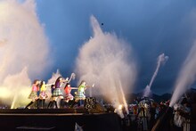 チームしゃちほこ「しゃちサマ2015」の様子。