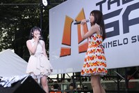 左から仲谷明香、渕上舞。