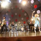 吉田山田、大盛況の“祭り”で夏の終わり彩る