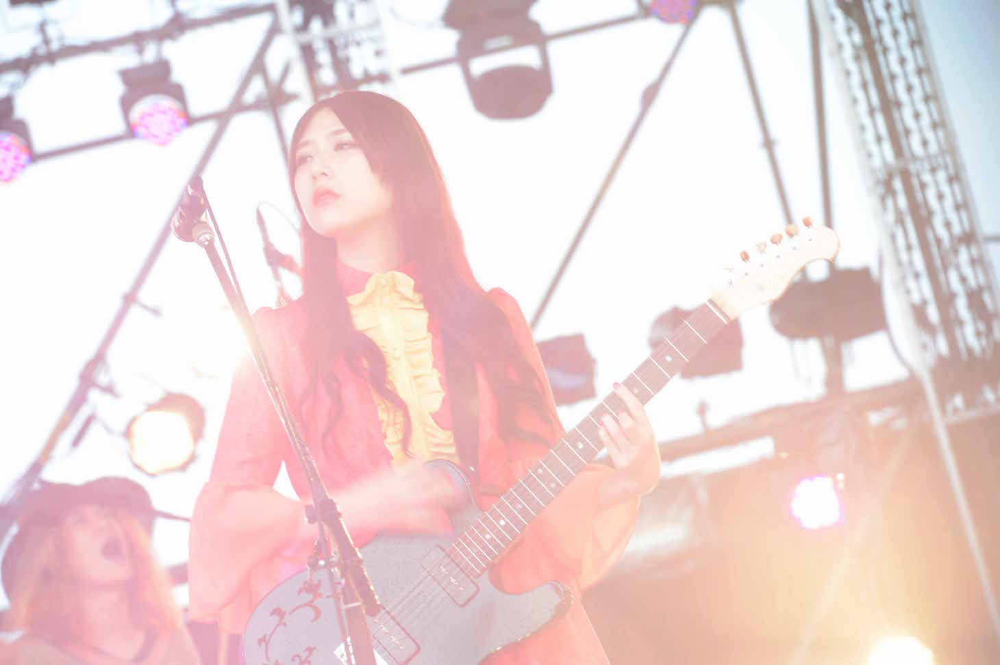 GLIM SPANKY