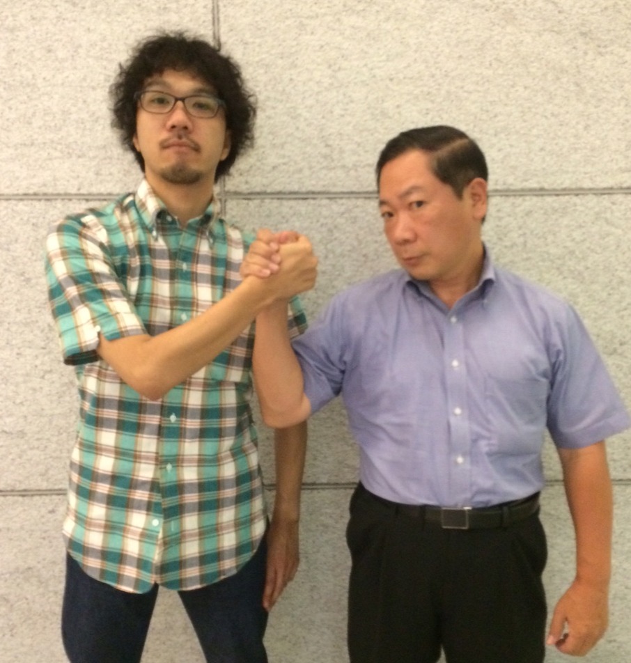 左から小川晃一、T.美川。