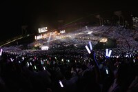 乃木坂46「真夏の全国ツアー2015」東京・明治神宮野球場での8月31日公演の様子。（写真提供：ソニー・ミュージックレコーズ）