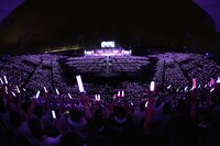 乃木坂46「真夏の全国ツアー2015」東京・明治神宮野球場での8月31日公演の様子。（写真提供：ソニー・ミュージックレコーズ）