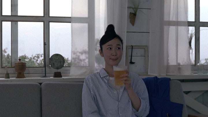 「オールフリー」の新CM「スイートメモリーズ」編のワンシーン。