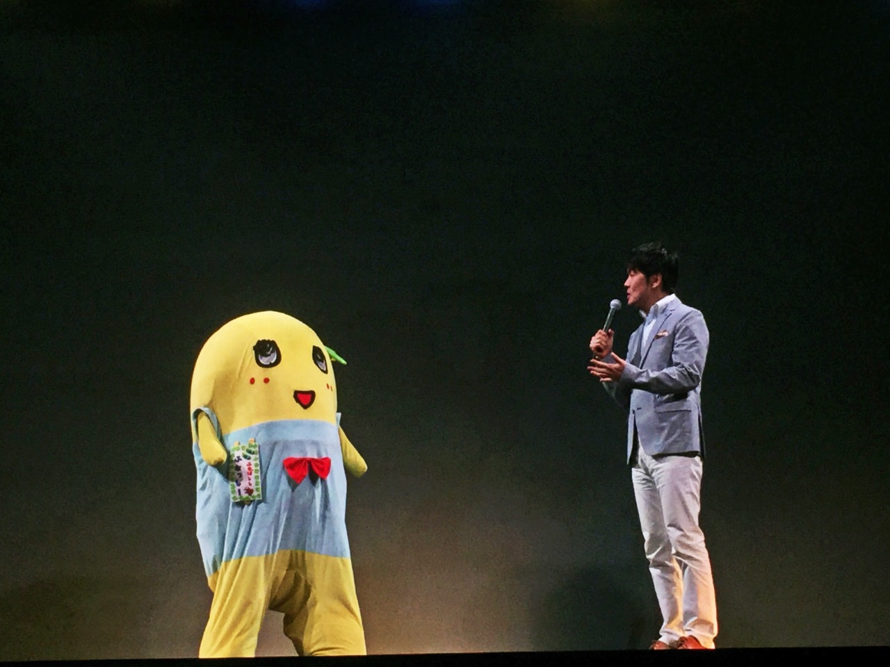 本物のふなっしーと土田晃之。