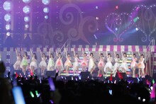乃木坂46「真夏の全国ツアー2015」東京・明治神宮野球場での8月31日公演の様子。（写真提供：ソニー・ミュージックレコーズ）