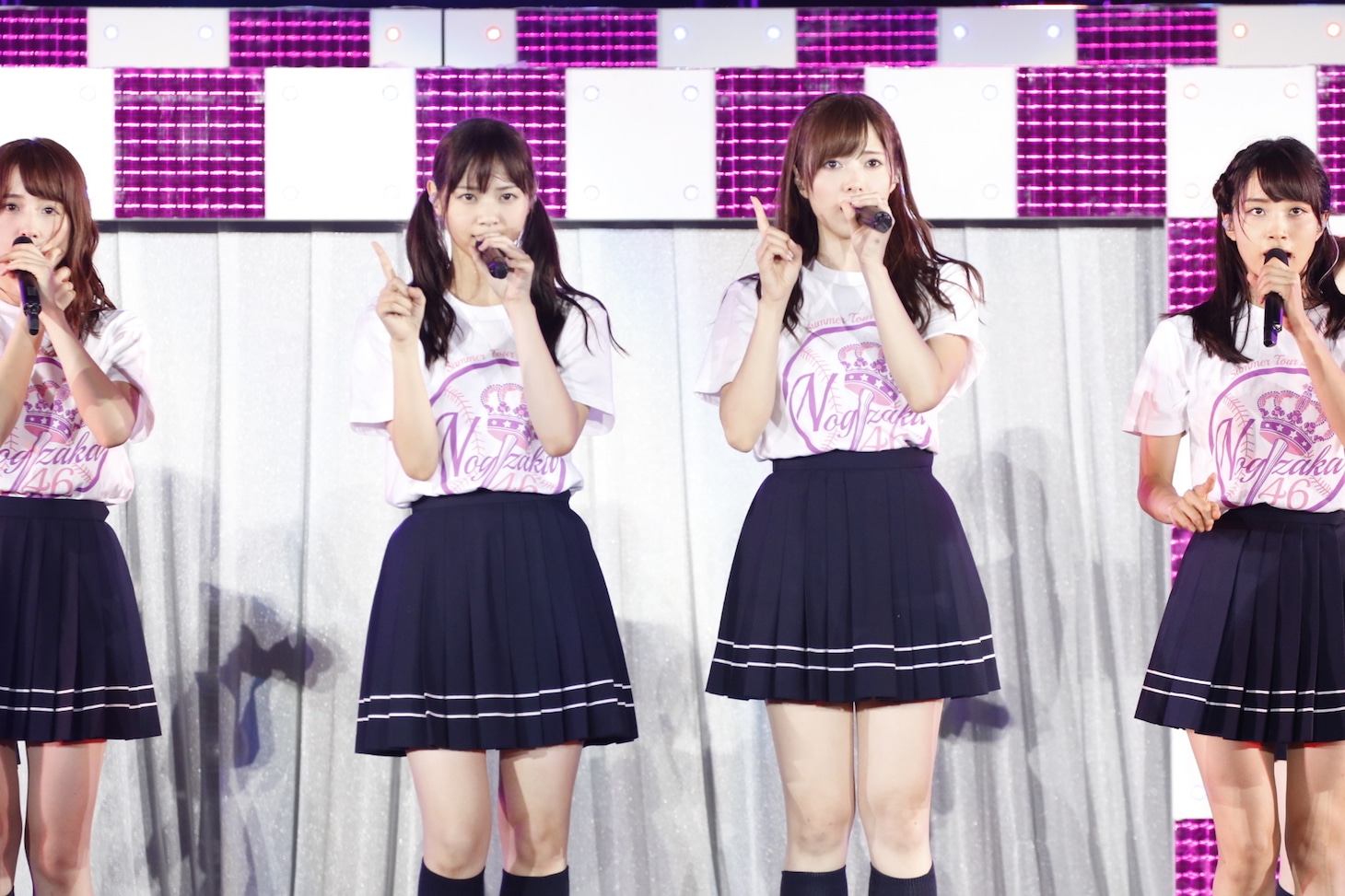 乃木坂46「真夏の全国ツアー2015」東京・明治神宮野球場での8月31日公演のアンコールの様子。（写真提供：ソニー・ミュージックレコーズ）