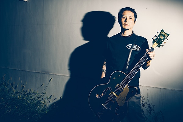 音楽ナタリーPower PushではKen Yokoyamaのニューアルバム「SENTIMENTAL TRASH」の発売を記念した特集ページを公開中。