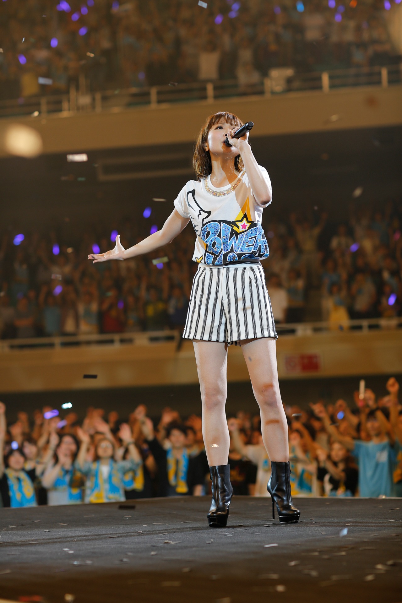 「May'n 10th Anniversary Special Concert at Budokan『POWERS OF VOICE』」の様子。（写真提供：FlyingDog）