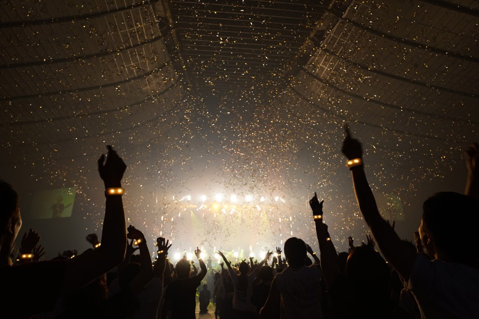 UVERworldのライブの様子。（写真提供：ソニー・ミュージックレコーズ）