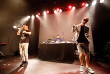 藤井隆「NEW ALBUM“Coffee Bar Cowboy”release tour FINAL＠代官山UNIT」の様子。（撮影：高橋良美）