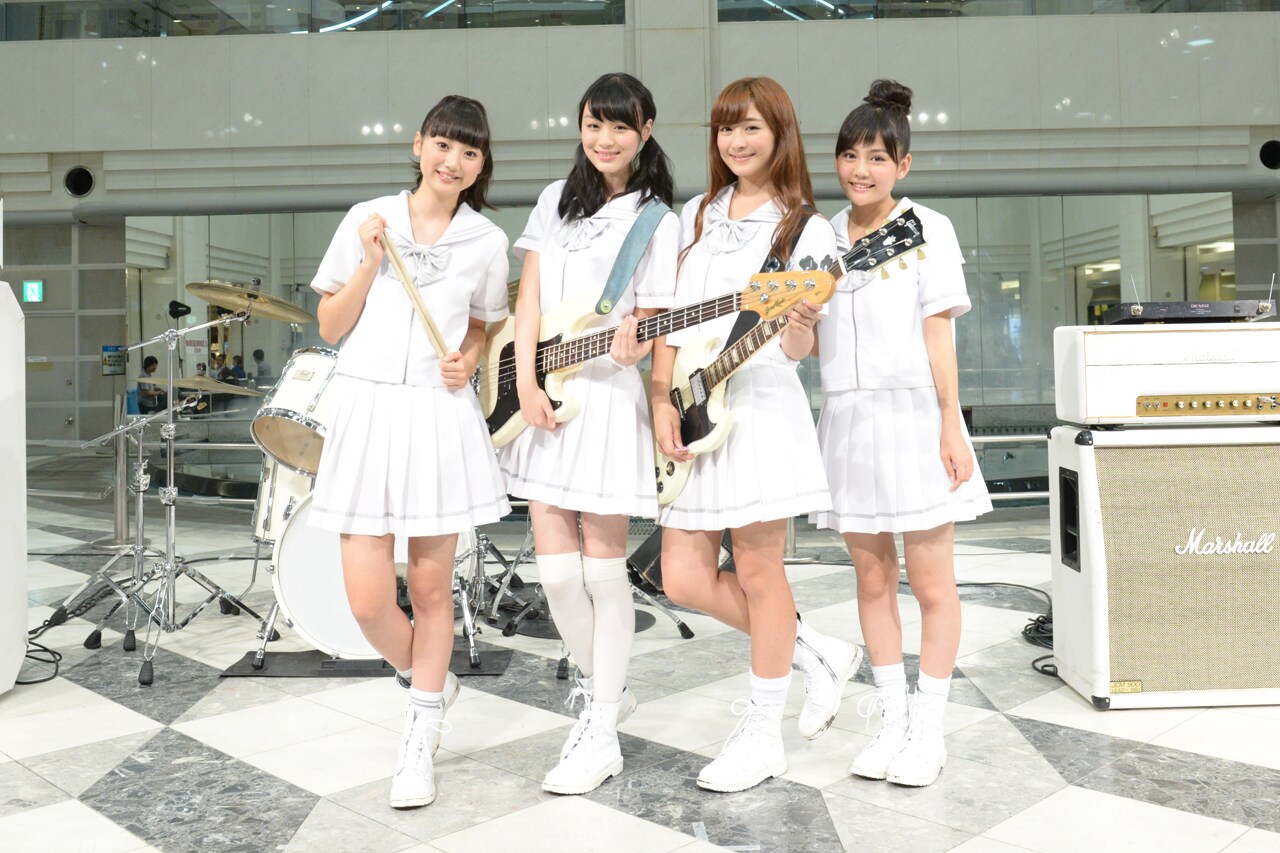 前田由紀も応援！Le Lien、噴水広場で「SCANDALさんみたいになりたい」