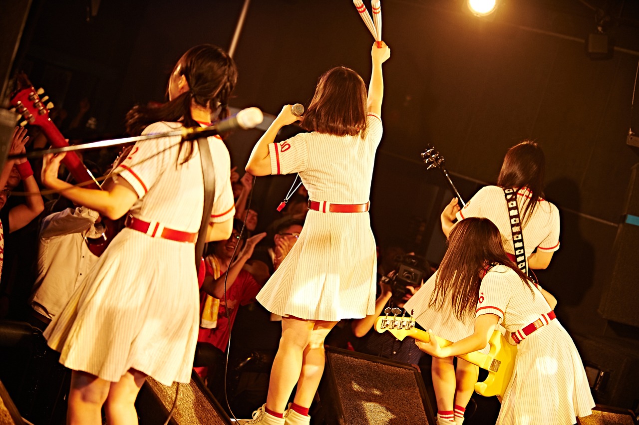 「がんばれ！Victory LIVE 四回の表『晩夏の首位攻防最終戦 前夜祭』」の様子。（提供：ポニーキャニオン）